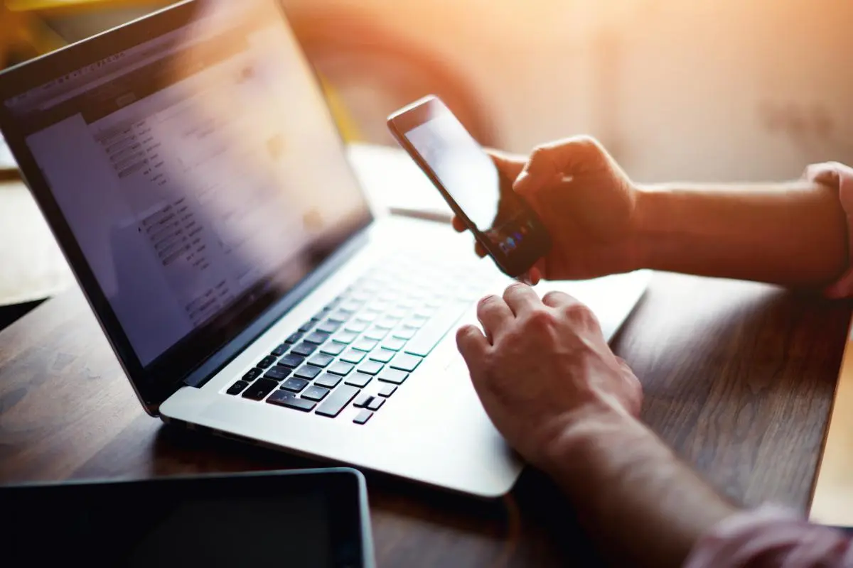 Akıllı Telefon Ekranınızda Ekran Yanması Olup Olmadığını Nasıl Kontrol Edebilirsiniz
