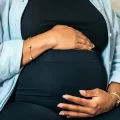 Kadınlar donör yumurtalarla bile olsa doğurganlık konusunda düşük başarı oranları yaşarlar